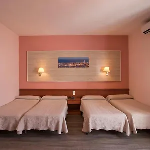 2* Hotel Cuatro Naciones